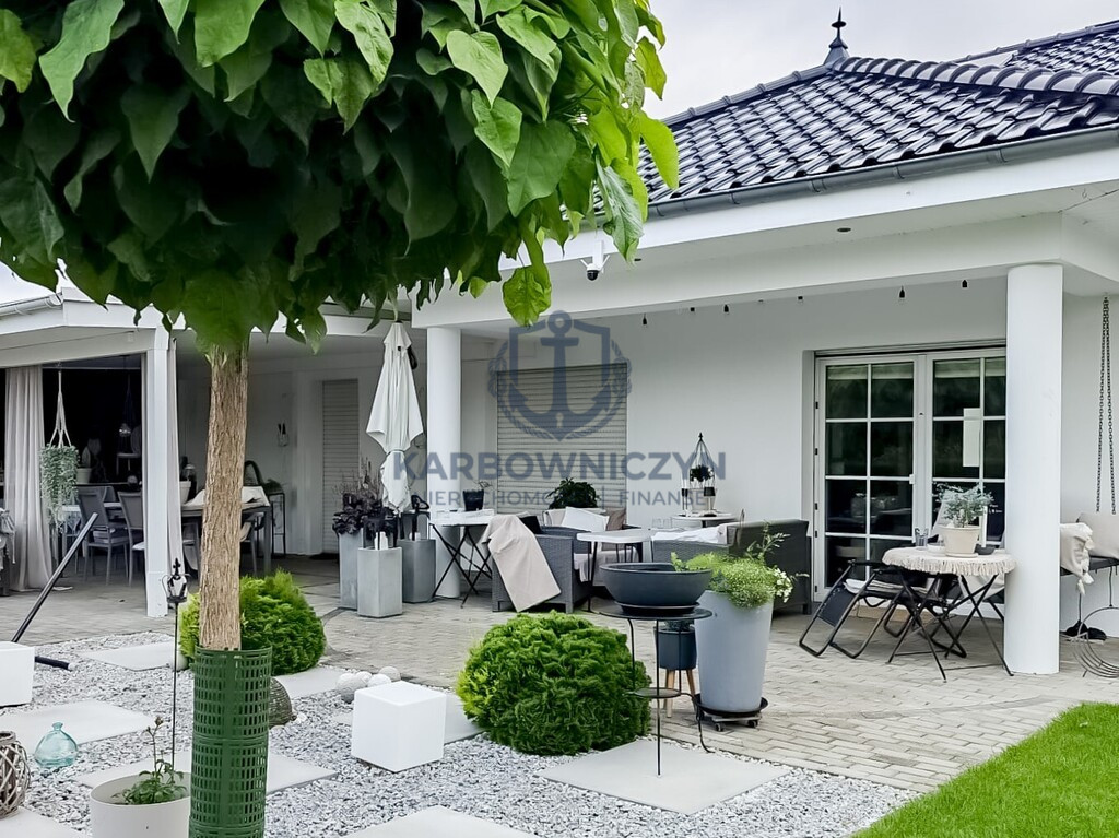 Dom Sprzedaż Święte 45