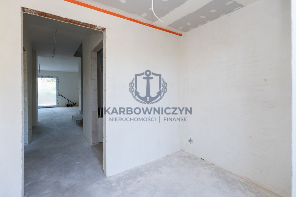 Dom Sprzedaż Dobra 7